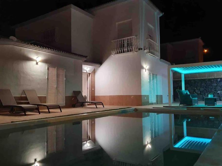 Villa Vanesa Luxury Private Villa With A Heated Pool, 4 Bedrooms And 4 Bathrooms Costa Adeje  Exteriér fotografie