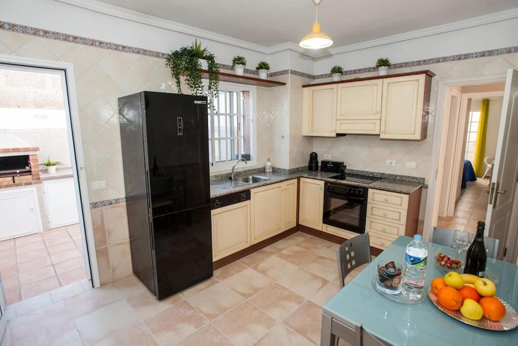 Villa Vanesa Luxury Private Villa With A Heated Pool, 4 Bedrooms And 4 Bathrooms Costa Adeje  Exteriér fotografie