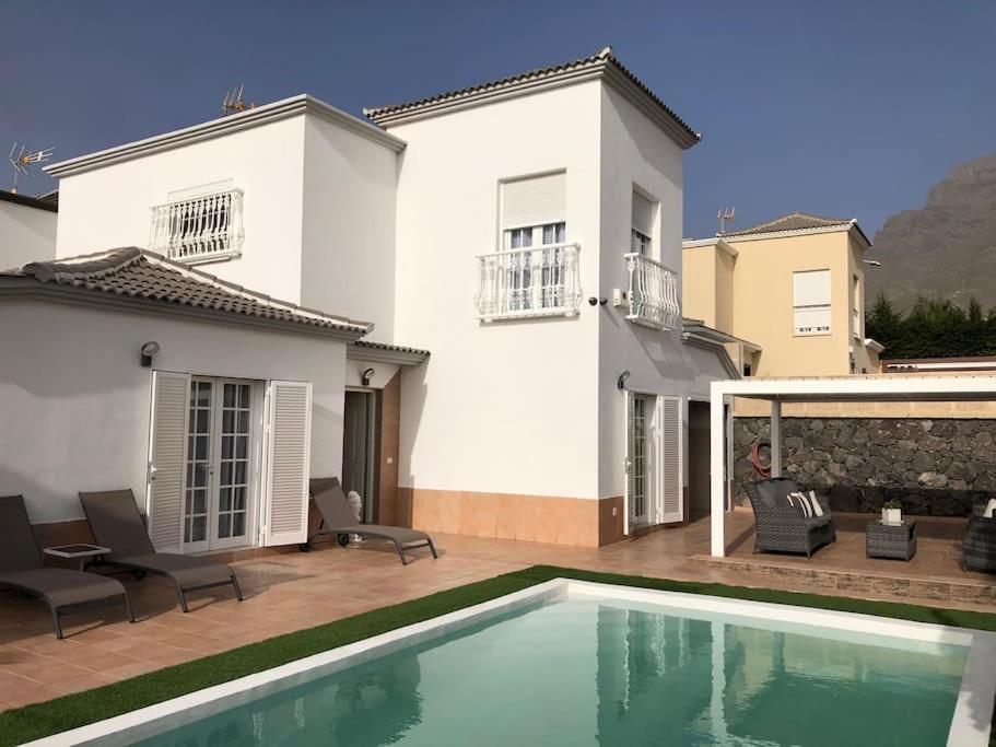 Villa Vanesa Luxury Private Villa With A Heated Pool, 4 Bedrooms And 4 Bathrooms Costa Adeje  Exteriér fotografie